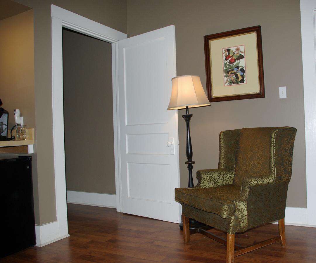 Twin Oaks Inn Natchez Room photo